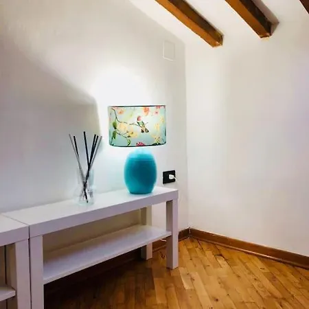 Casa Alfieri-graziosa Mansarda In Centro A