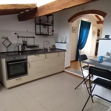 Apartment Casa Alfieri-graziosa Mansarda In Centro A