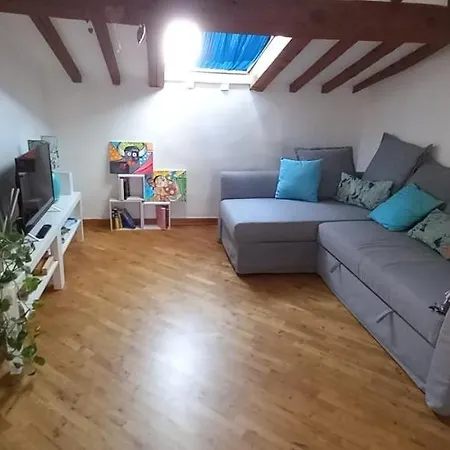 Apartment Casa Alfieri-graziosa Mansarda In Centro A Livorno